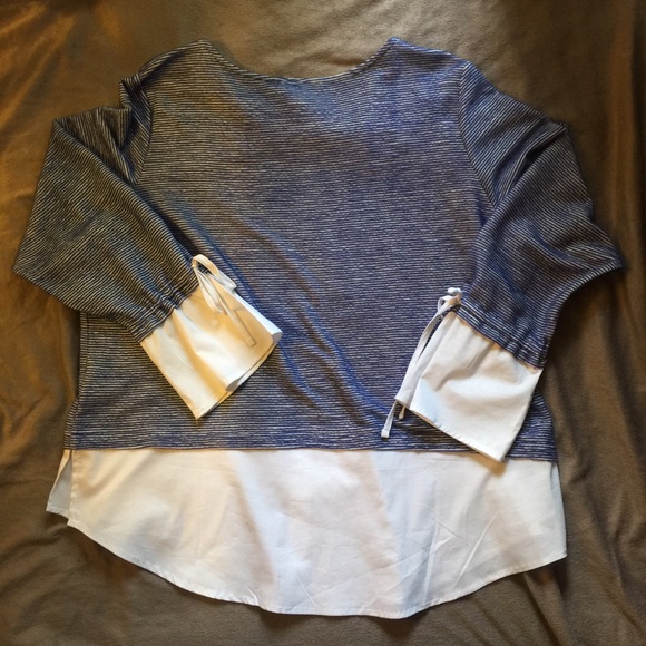 Striped Layered Sweater - Picture 5 of 6